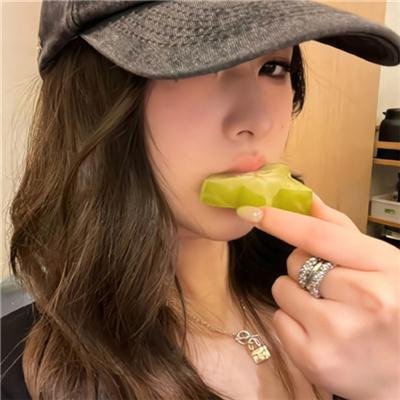 派遣女公关彩华